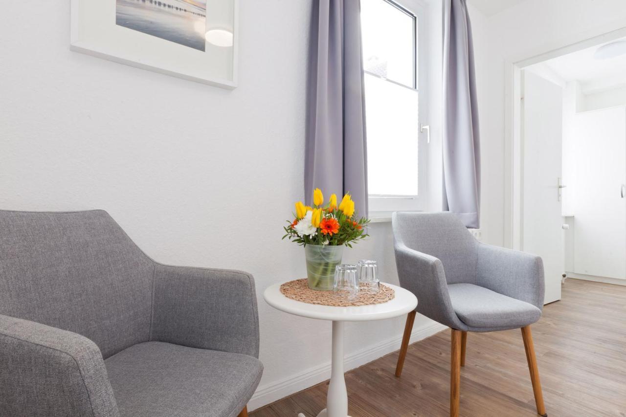 Haus Menno Janssen - Doppelzimmer Norderney Exteriör bild