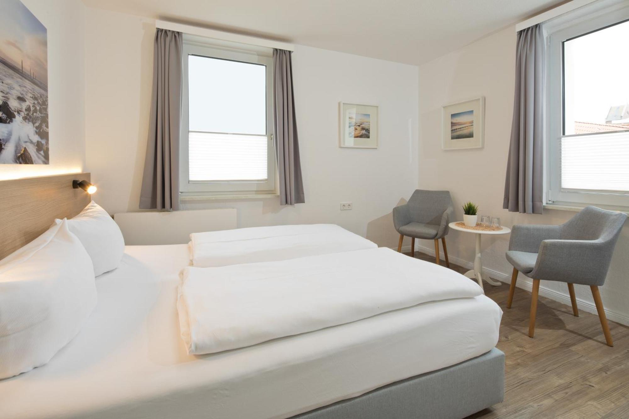 Haus Menno Janssen - Doppelzimmer Norderney Exteriör bild